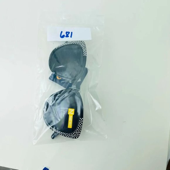 SG00681 Fashion Trend Sunglasses For Women Cateye, 100% UVA/UVB Protection - Picture 7 of 7